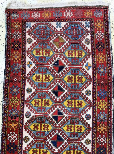 27137673a - Meschgin alt, Persien, Anfang 20.Jhd, Wolleauf Baumwolle, ca. 300 x 96 cm, Mottenfraß, ...
