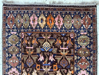 27137675a - Bidjar alt, Persien, Anfang 20.Jhd, Wolle auf Wolle, ca. 200 x 120 cm, EHZ: 2 ...