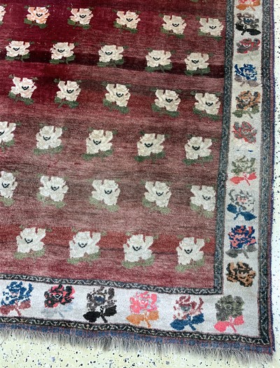 27137691a - Ghaschgai alt, Persien, Mitte 20.Jhd, Wolleauf Wolle, ca. 265 x 177 cm, verblasst, EHZ: ...
