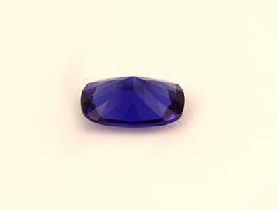 27138255a - Loser Tansanit, ca. 2.76 ct, Kissenschliff, sehr schöne intensive Farbe Schätzpreis: ...
