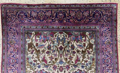 27138257a - Seiden Keschan antik, Persien, 19.Jhd, reine Naturseide, ca. 200 x 130 cm, ...
