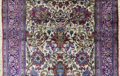 27138257b - Seiden Keschan antik, Persien, 19.Jhd, reine Naturseide, ca. 200 x 130 cm, ...