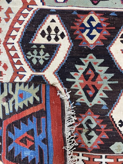 27138258j - Ayden-Kelim antik, Türkei, 19.Jhd, Wolle auf Wolle, ca. 420 x 185 cm, EHZ: 2 ...