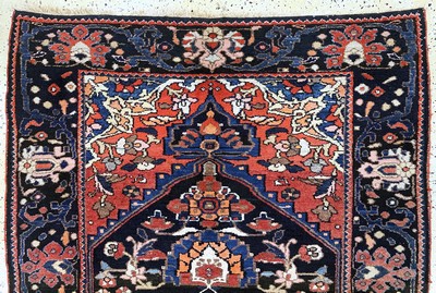 27138262a - Lilian alt, Persien, Anfang 20.Jhd, Wolle auf Baumwolle, ca. 210 x 140 cm, EHZ: 2-3 ...
