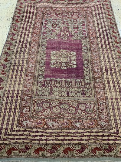 27138263f - Giordes antik, Türkei, Anfang 19.Jhd, Wolleauf Wolle, ca. 220 x 150 cm, EHZ: 3 ...