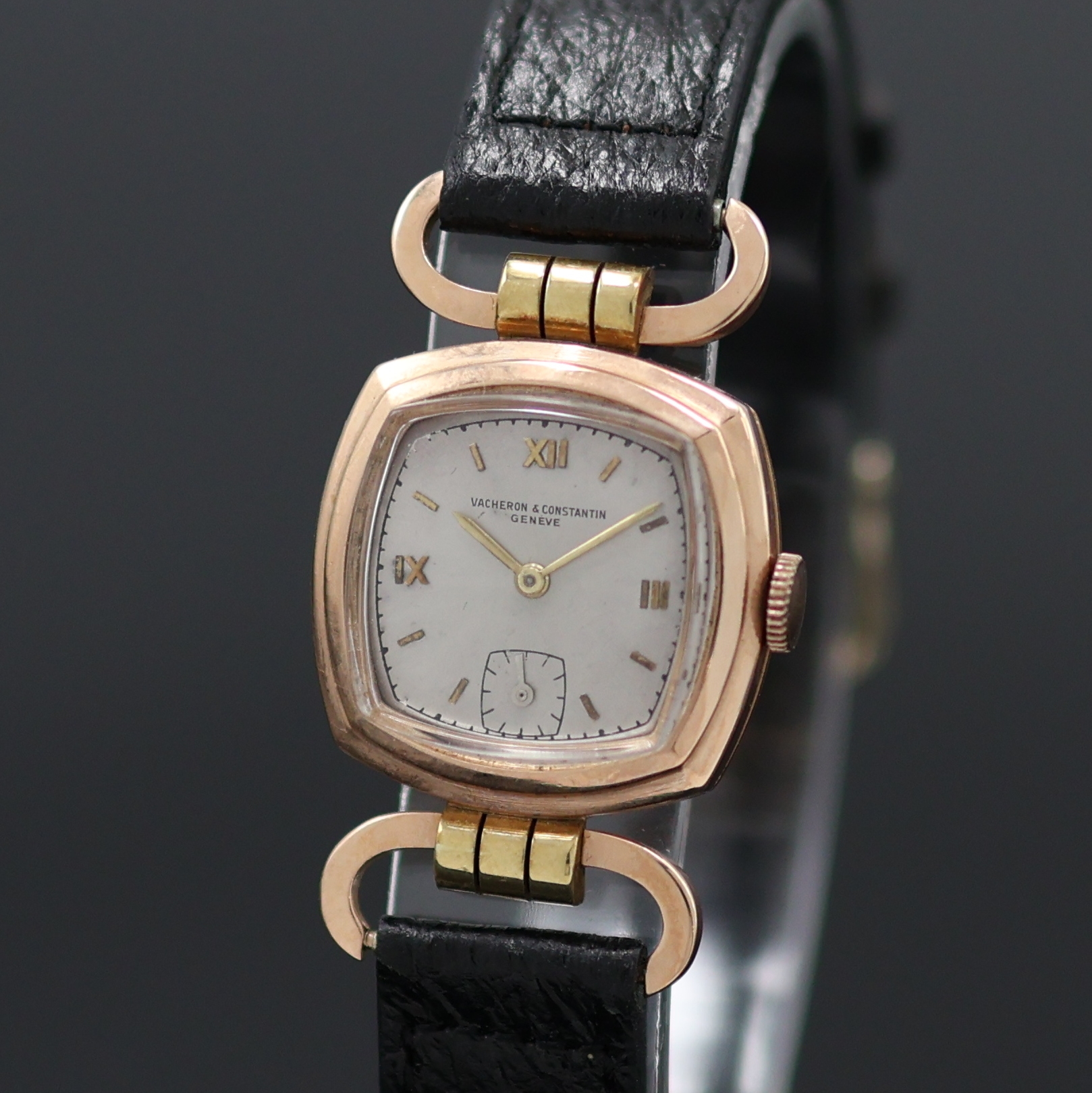 Detail a: VACHERON & CONSTANTIN ausgefallene und seltene Damenarmbanduhr in RG/GG 585/000, Schweiz/ USA um 1945, Handaufzug, kissenförm. Geh. m. bewegl. ...