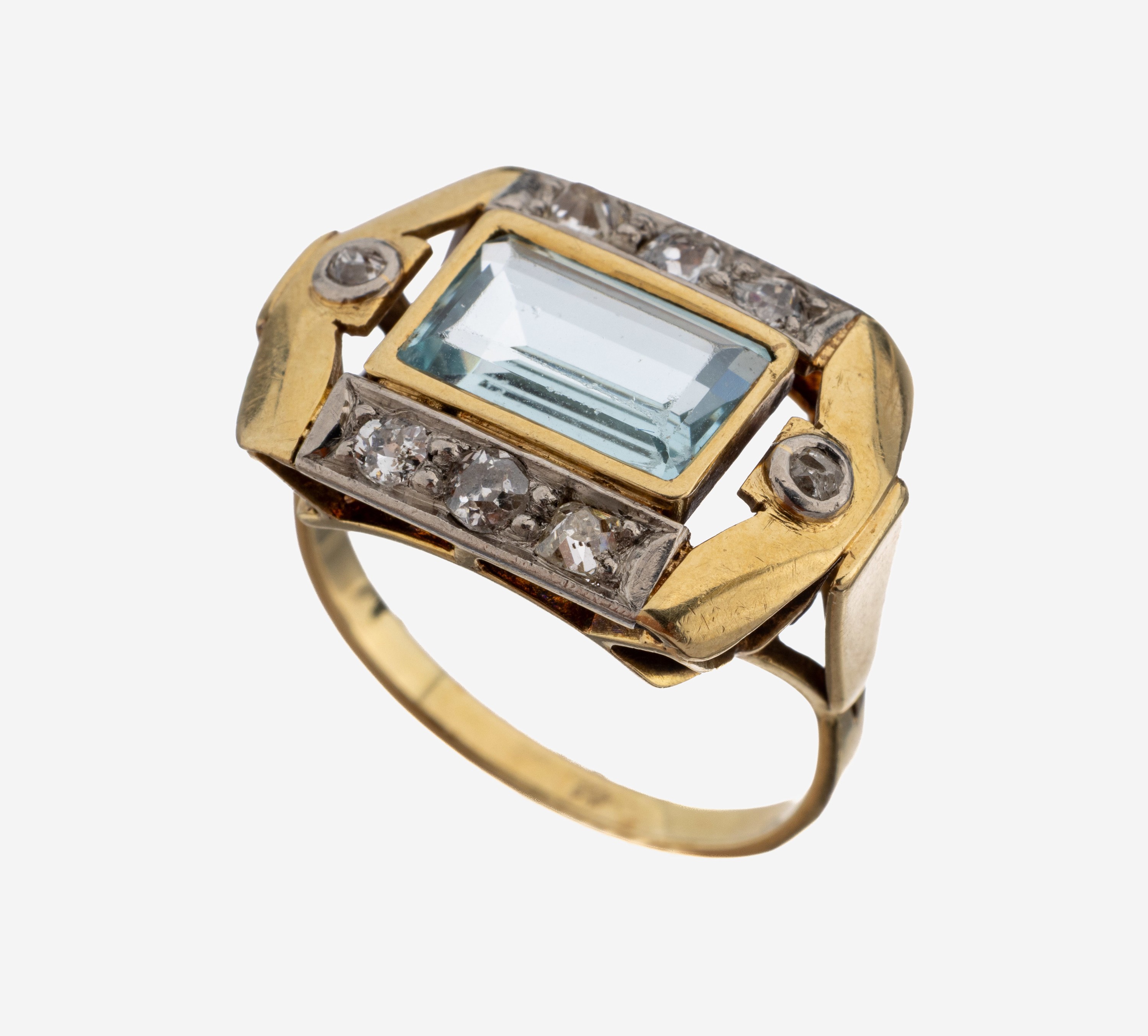 Image 27138554 - 14 kt Gold Aquamarin-Diamant-Ring, 1940er-50erJahre, GG/WG 585/000, mittig Aquamarin im ...