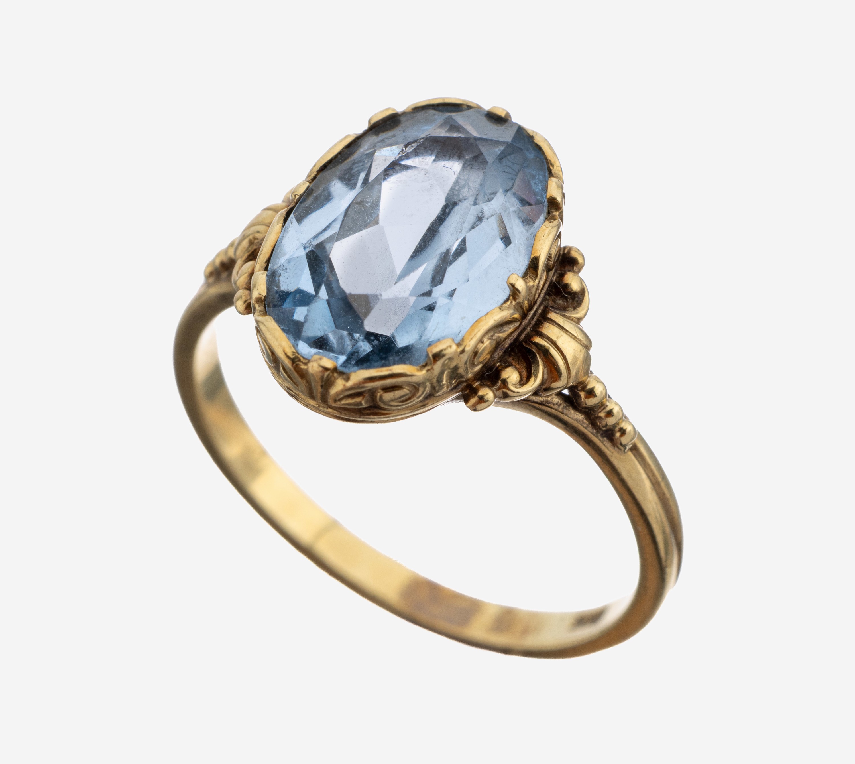 Image 27138555 - 14 kt Gold Farbstein-Ring, GG 585/000, ovalfacett. synth. Spinell, RW 56, ca. 3.4 g