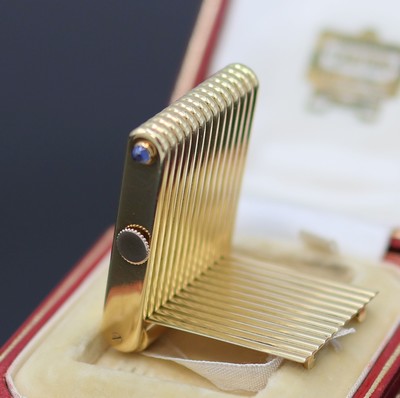 27138500d - CARTIER seltenes Reiseührchen in GG 750/000 mit original Etui, Schweiz / London lt. ...