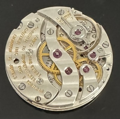27138500f - CARTIER seltenes Reiseührchen in GG 750/000 mit original Etui, Schweiz / London lt. ...