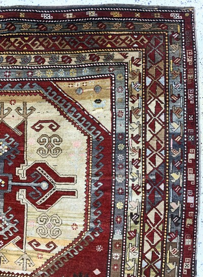 27138558f - Kazak antik, Türkei, um 1900, Wolle auf Wolle, ca. 370 x 200 cm, EHZ: 3(restauriert) ...