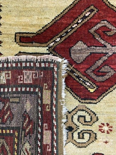 27138558h - Kazak antik, Türkei, um 1900, Wolle auf Wolle, ca. 370 x 200 cm, EHZ: 3(restauriert) ...