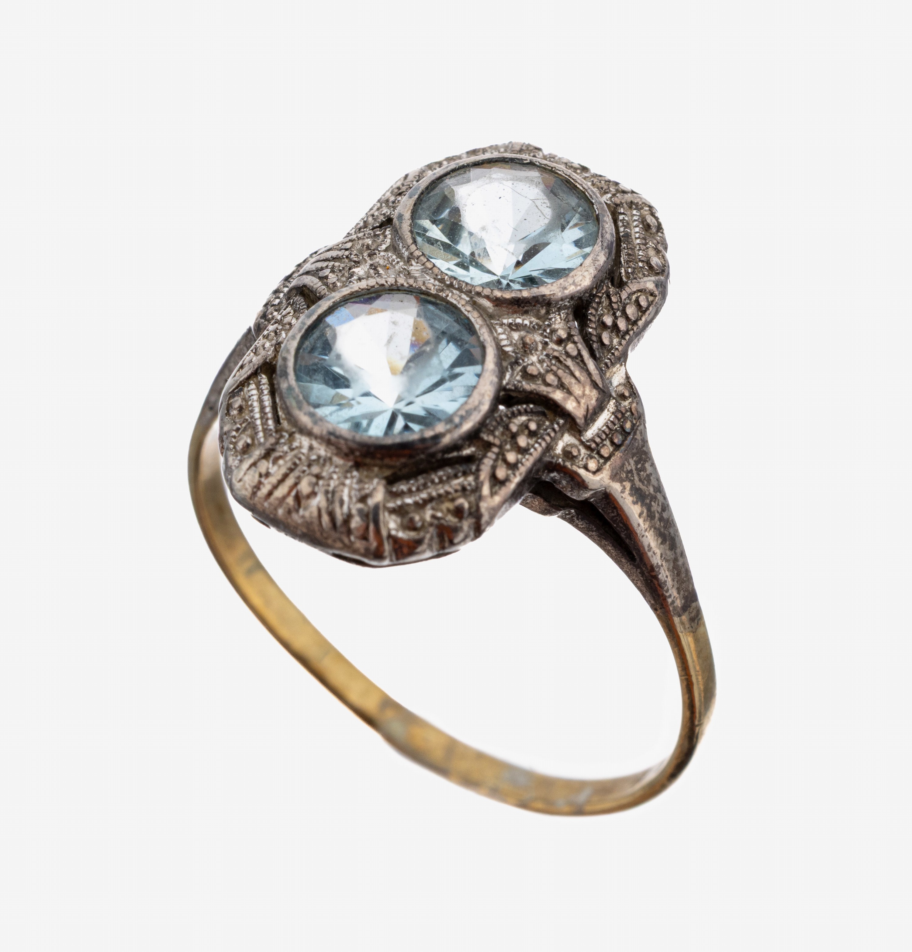 Image 27138610 - 8 kt Gold Farbstein-Ring, um 1910-20, GG 333/000, Ringkopf Silber, 2 rundfacett. ...