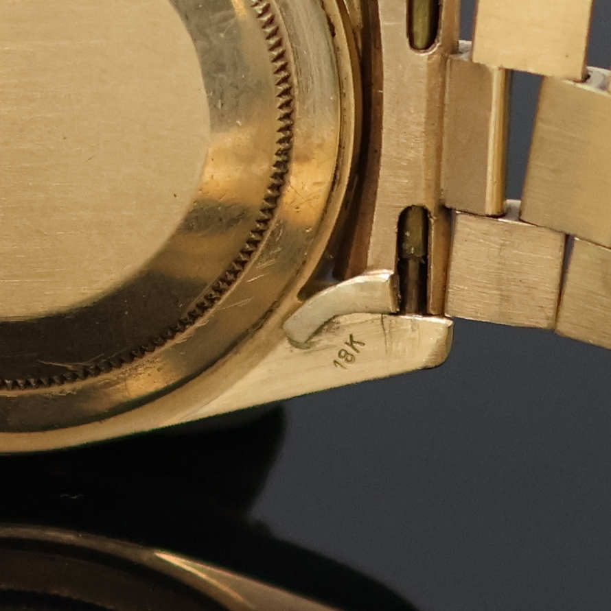 Detail g: ROLEX Oyster Perpetual GMT-Master Herrenarmbanduhr in GG 750/000 Referenz 1675, Schweiz um 1970, Automatik, Chronometer der Superlative inkl. ...