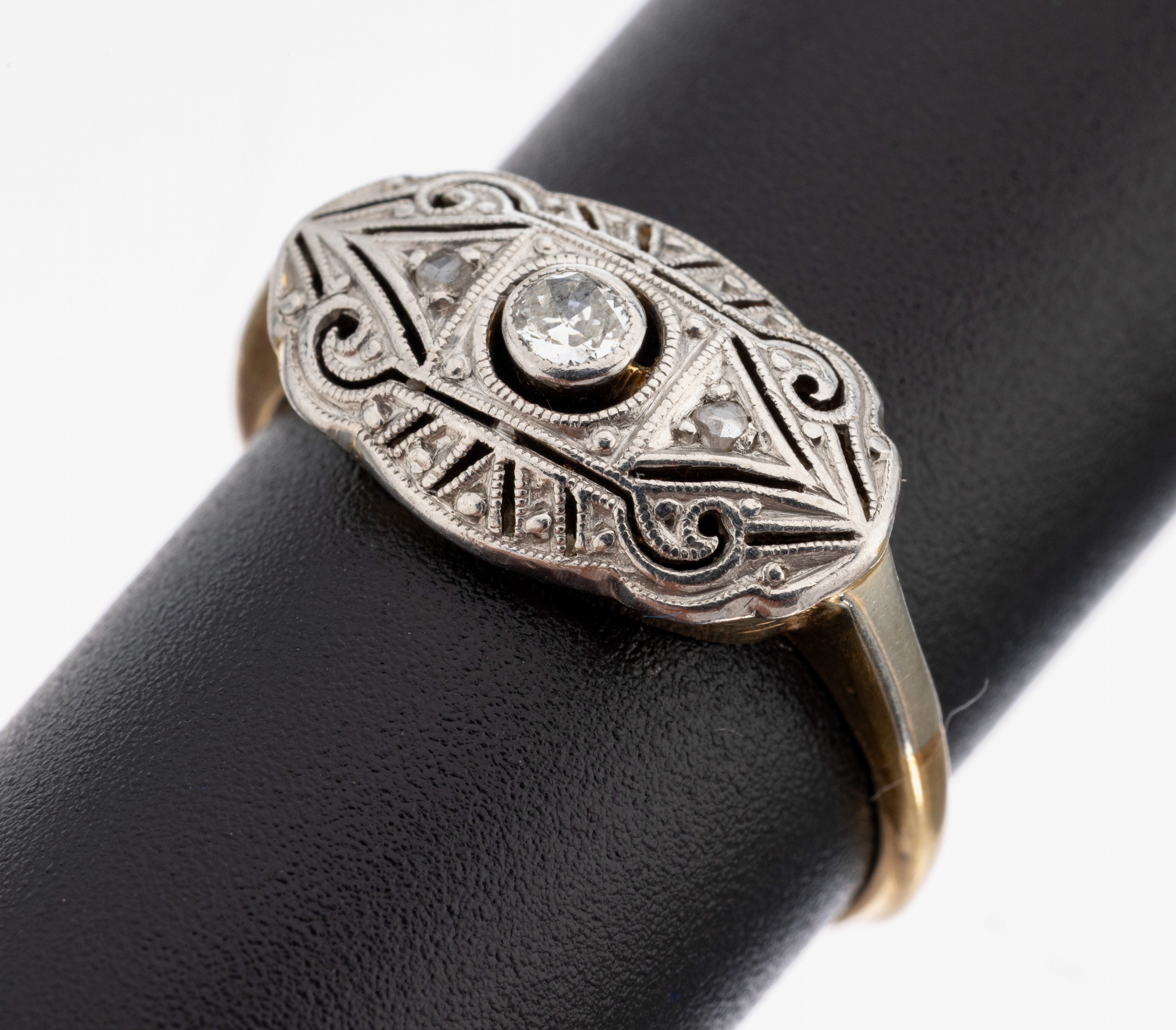 Image 27138639 - 14 kt Gold Diamant-Ring, um 1910, GG 585/000, Ringkopf schauseitig Platin, ...