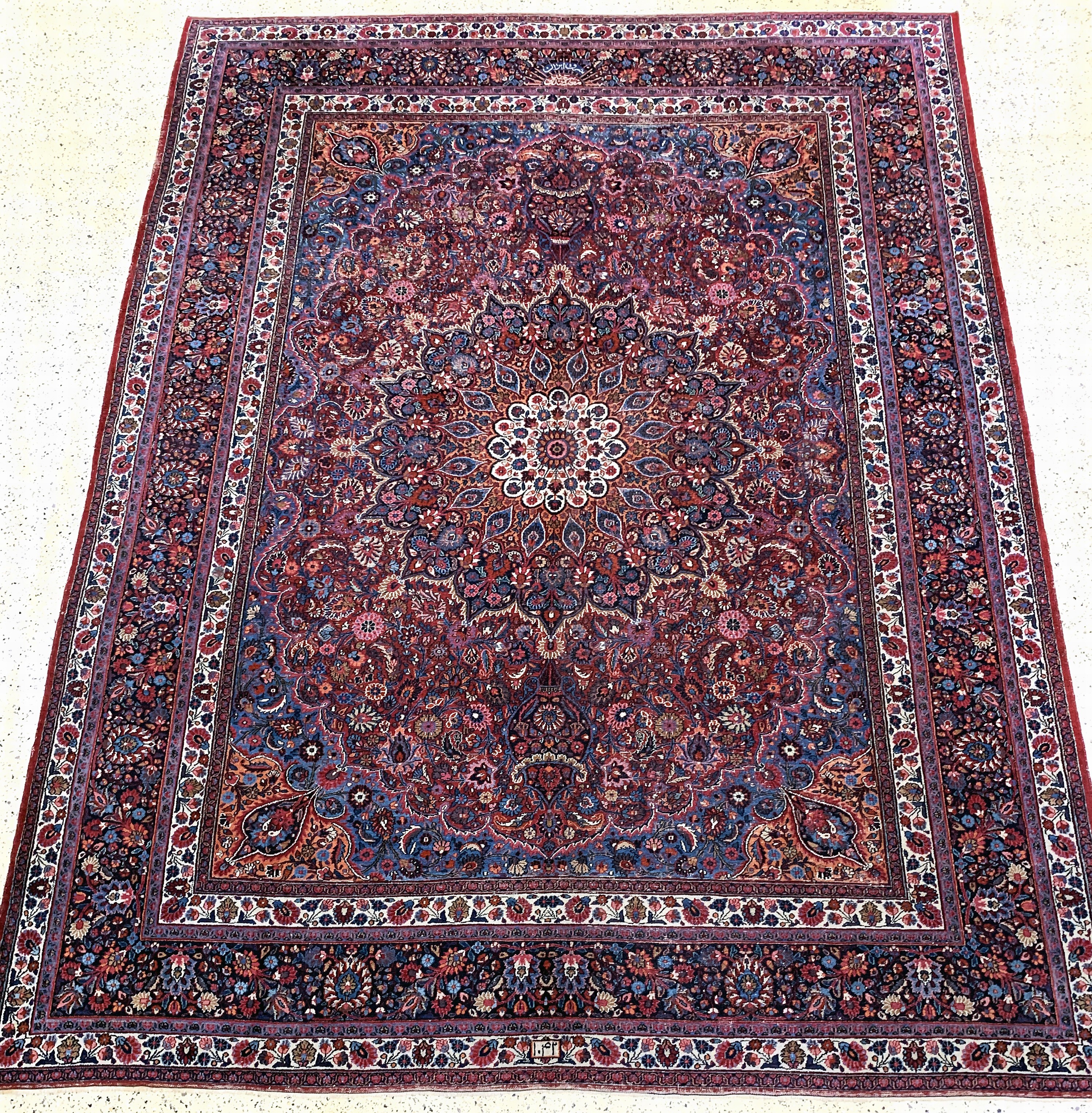 Image 27138651 - Birdjand old signed, Persia, early 20th century, wool on cotton, approx. 410 x 313 ...