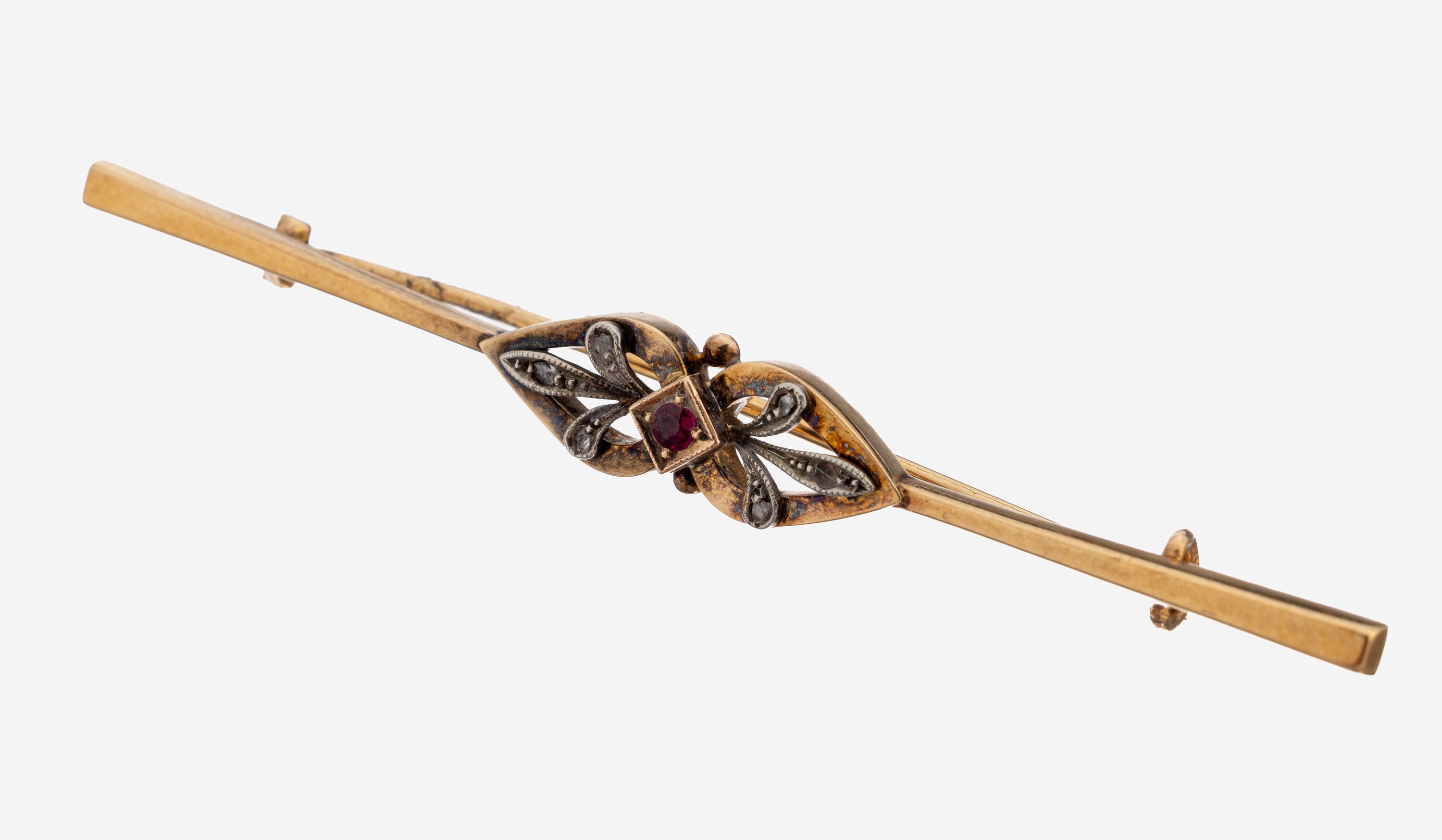 Image 27138652 - 14 kt Gold Rubin-Diamant-Brosche, um 1900, GG 585/000 gepr., mittig florales Element, ...