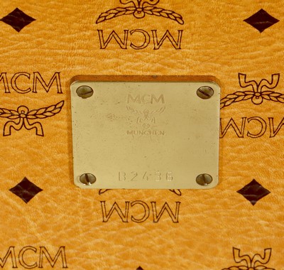 Image 27138665e - MCM