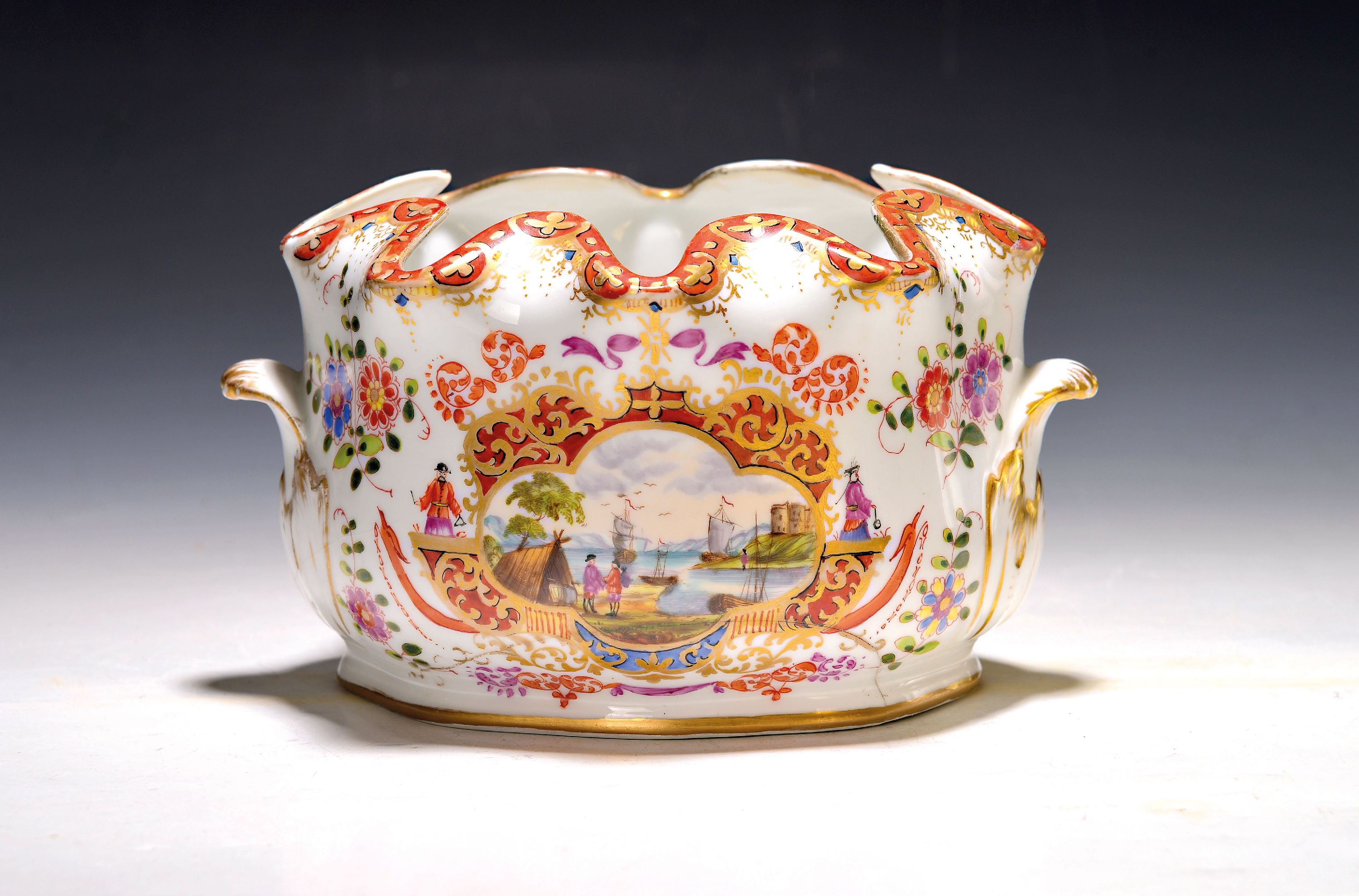 Image 27139550 - Glaskühler mit Kauffahrteiszenen, wohl Meissen, 19.Jh., Porzellan, Goldstaffage, zwei ...