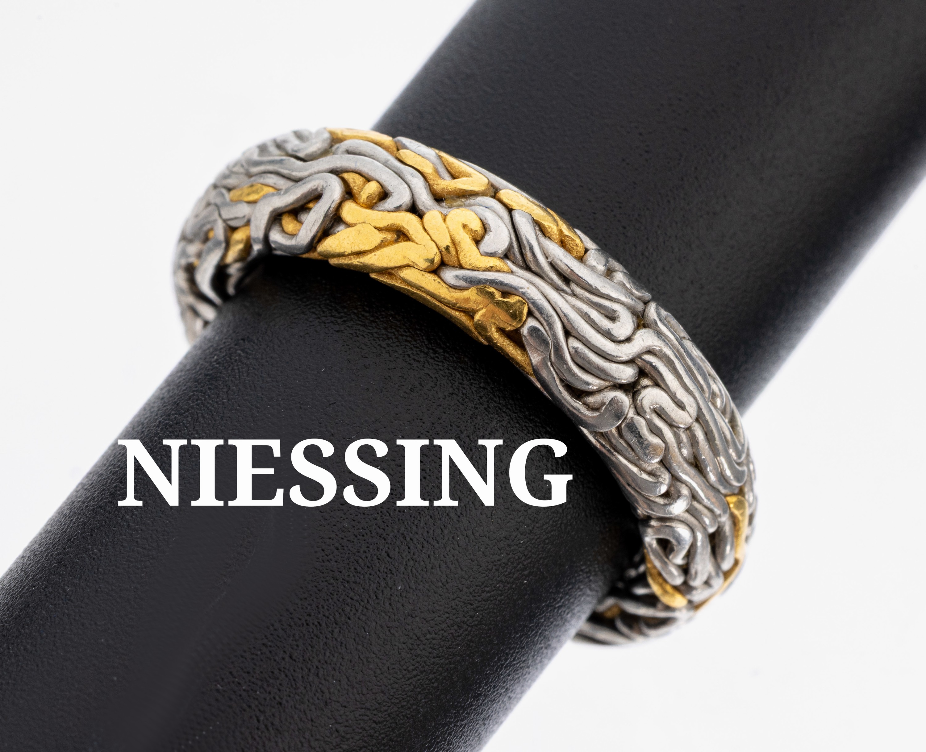 Image 27139729 - 22 kt Gold und Platin NIESSING Brillant-Ring, Modell Labyrinth, Pt 950/000 und GG ...