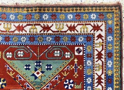 27141077e - Kars, Türkei, Mitte 20.Jhd, Wolle auf Wolle, ca. 291 x 215 cm, EHZ: 2 Schätzpreis: ...