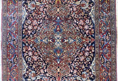 27141088b - Esfahan antik, Persien, um 1900, Wolle auf Baumwolle, ca. 210 x 135 cm, EHZ: 3,(Fransen ...