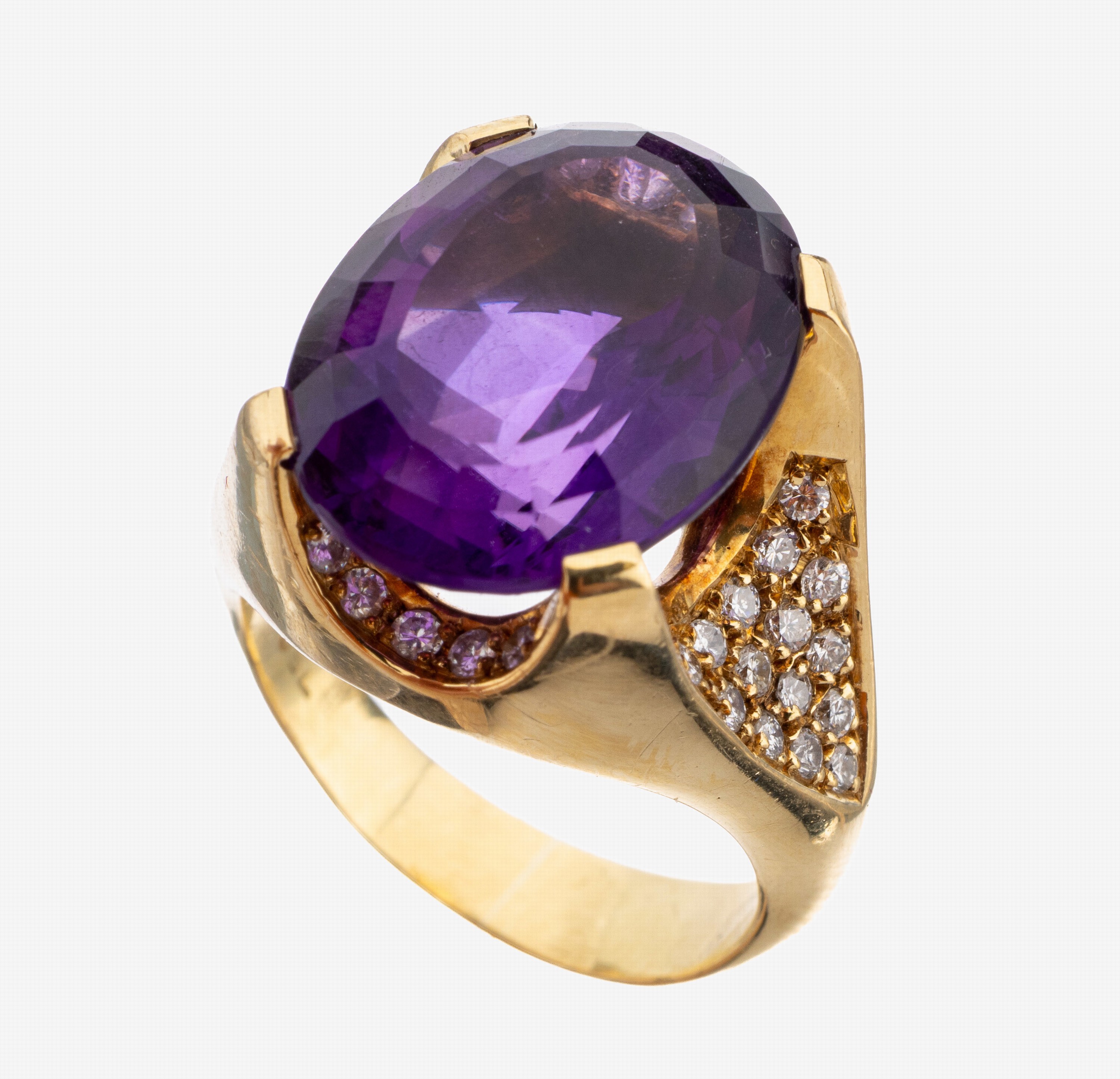 Image 27141165 - 18 kt Gold Amethyst-Brillant-Ring, GG 750/000, ovalfacett. Amethyst ca. 12.0 ct, ...