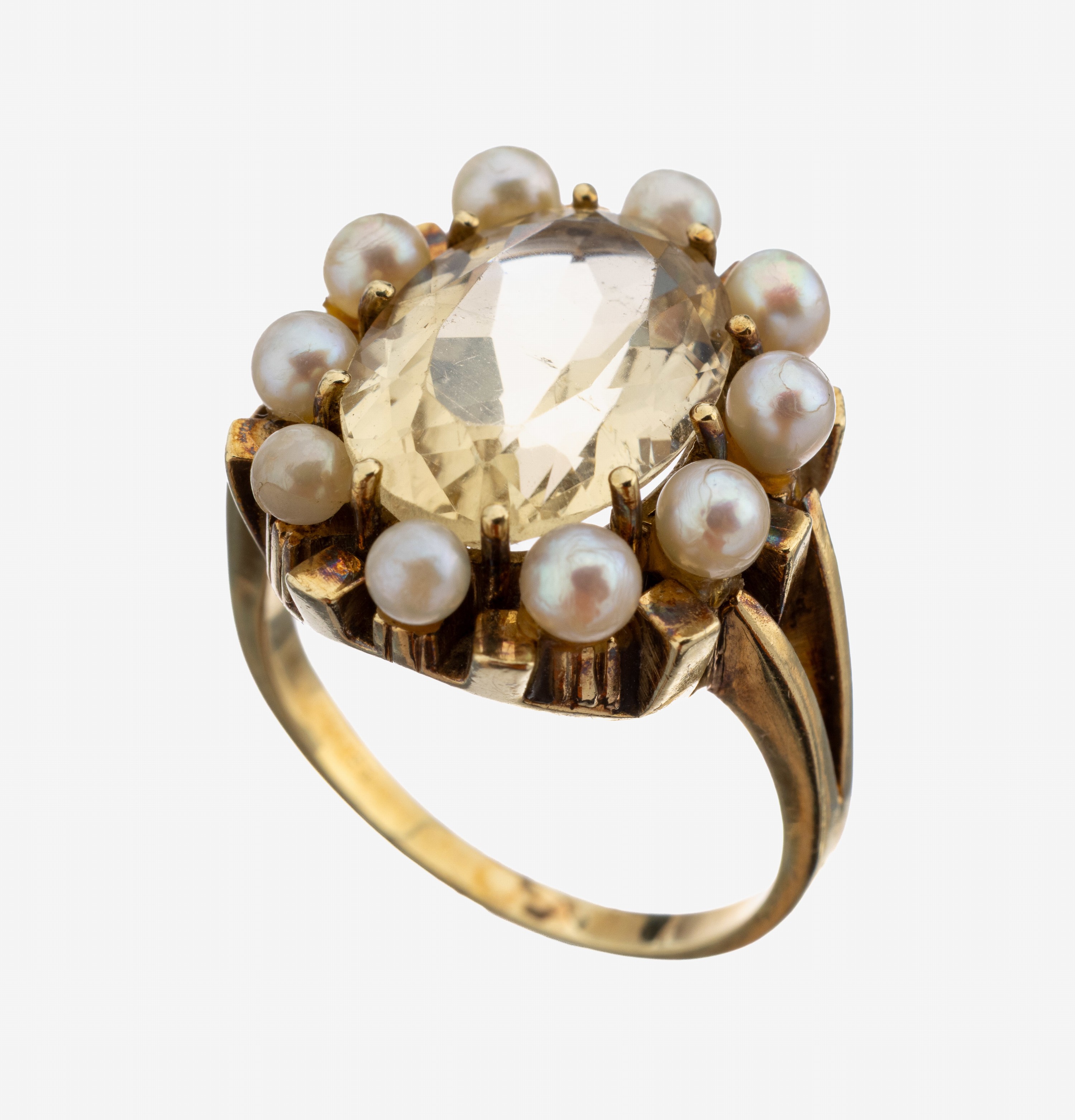 Image 27141195 - 14 kt Gold Citrin-Perl-Ring, GG 585/000, ovalfacett. Citrin ca. 5.0 ct, umgeben von 10 ...