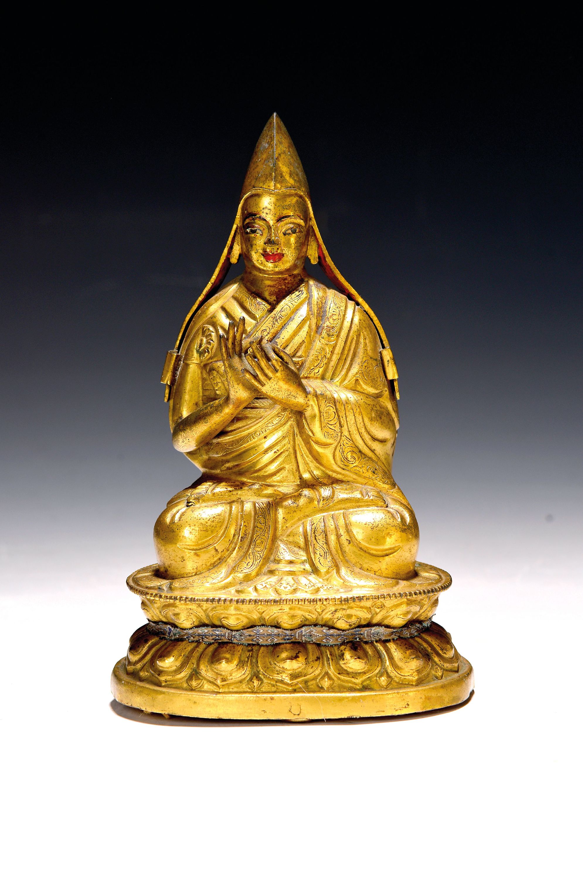 Image 27141394 - Tsongkhapa, Gelbkappenmönch, Tibet/ Sino-Tibet, 20. Jh., Bronze, reich verziertes ...