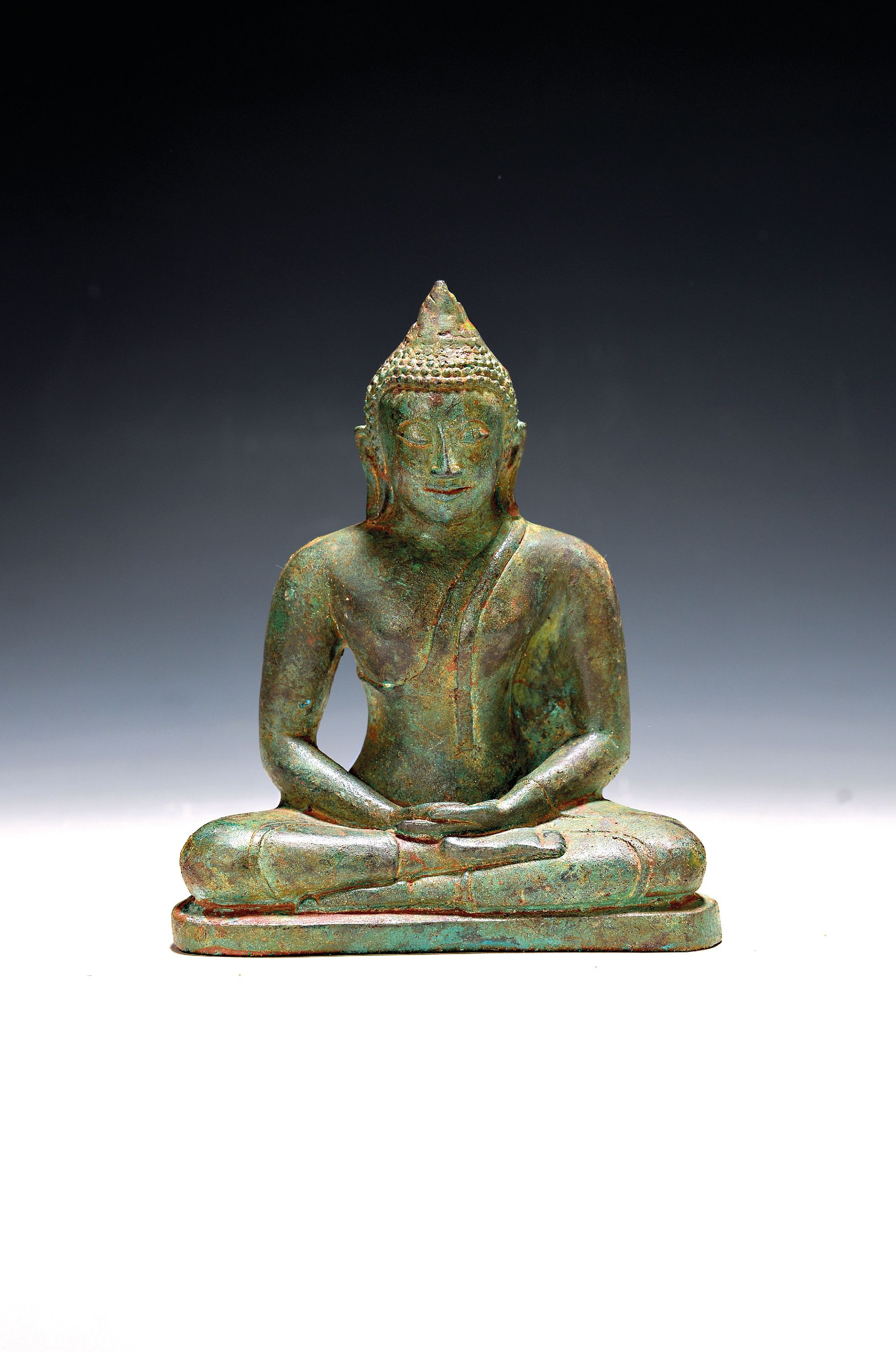 Image 27141403 - Sitzender Buddha, Sri-Lanka, 15.-17. Jahrhundert, Shakyamuni in meditativer Haltung, ...