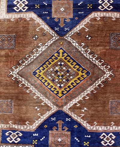27141460e - Kars-Kazak, Türkei, Mitte 20.Jhd, Wolle aufWolle, ca. 250 x 185 cm, EHZ: 3 ...