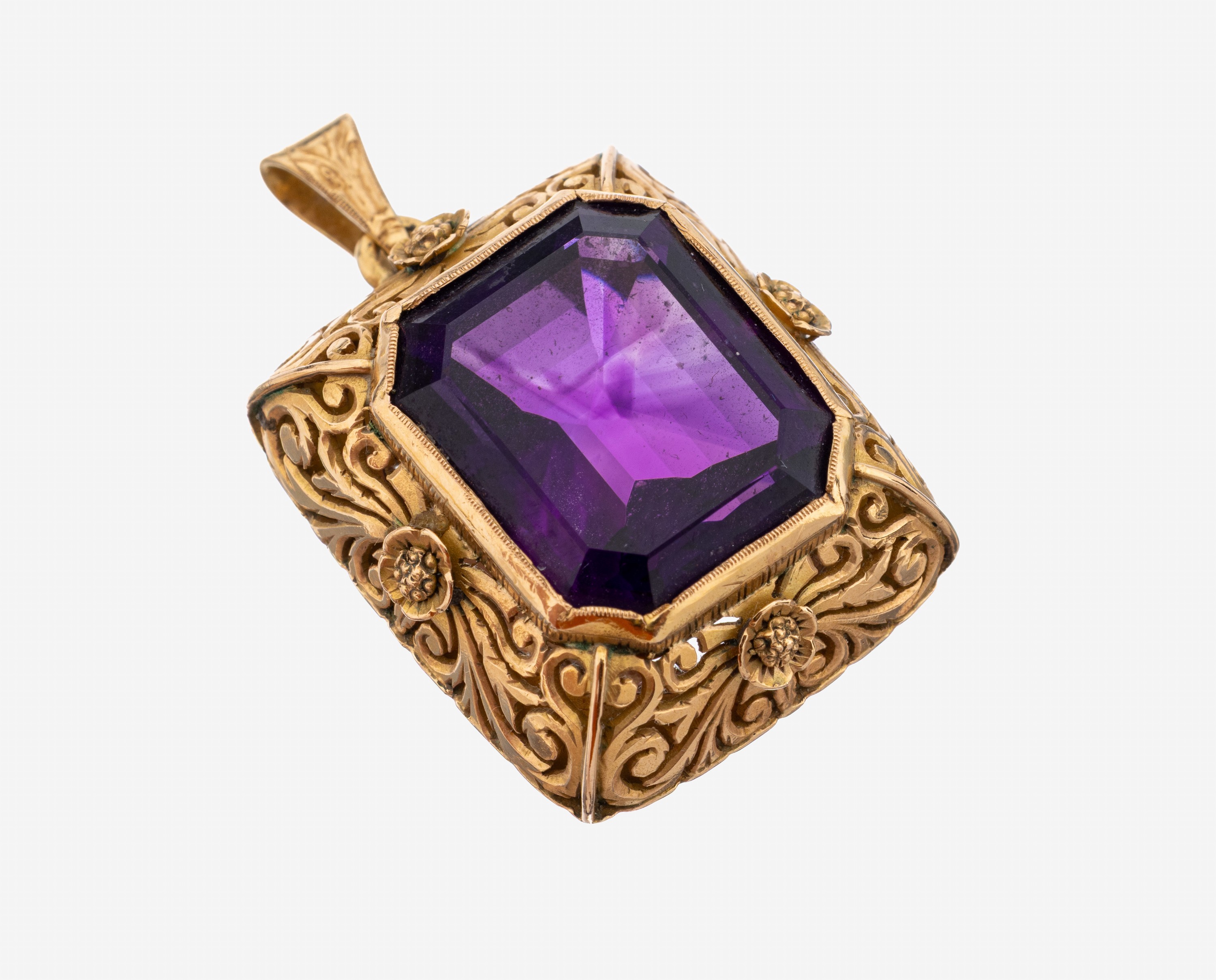 Image 27141561 - 18 kt Gold Amethyst-Anhänger, um 1910-20, GG 750/000 gepr., qualitätvolle ...