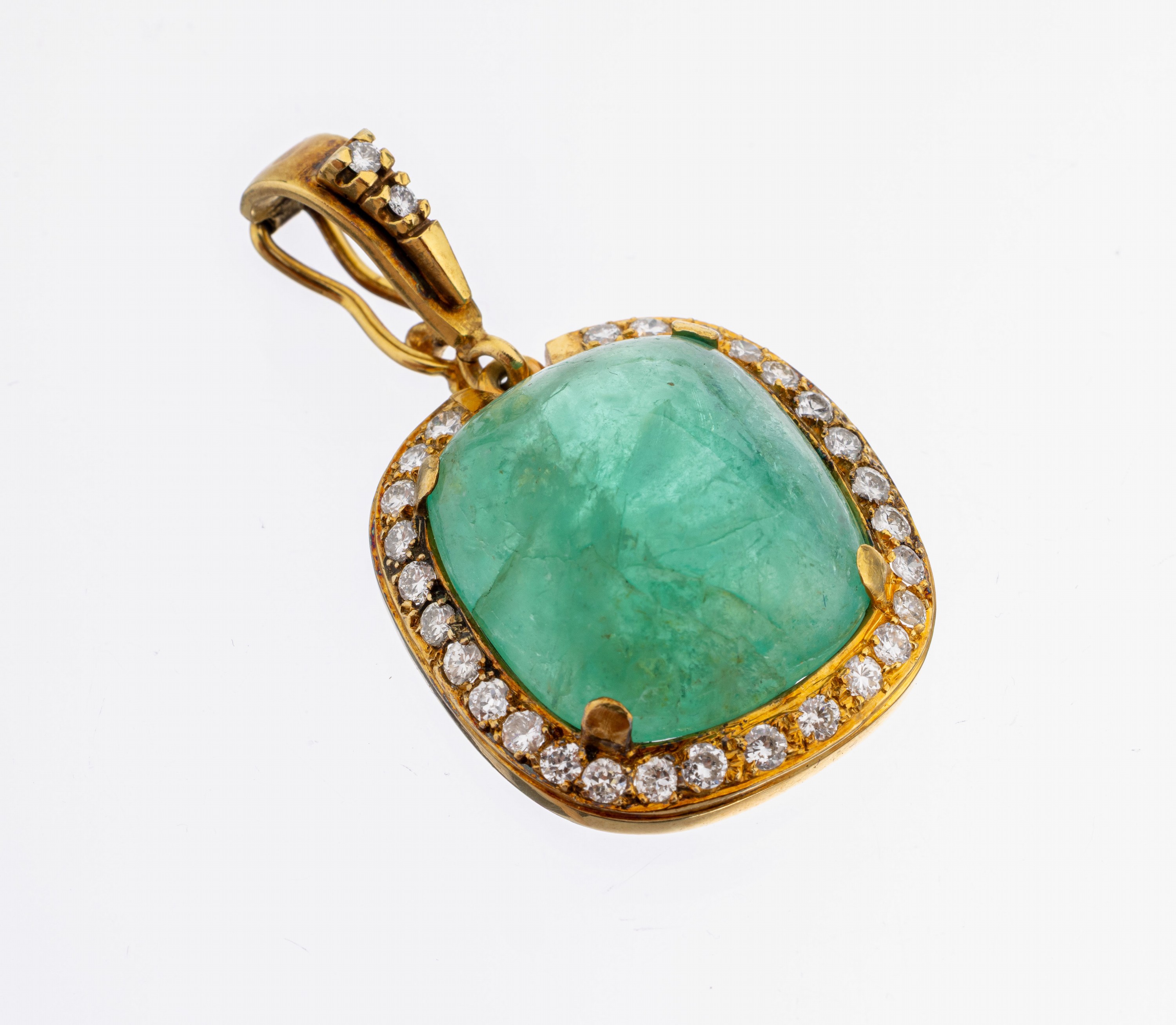 Image 27141572 - 14 kt gold emerald-diamond-clippendant , YG 585/000, cushion shaped emerald-cabochon ...