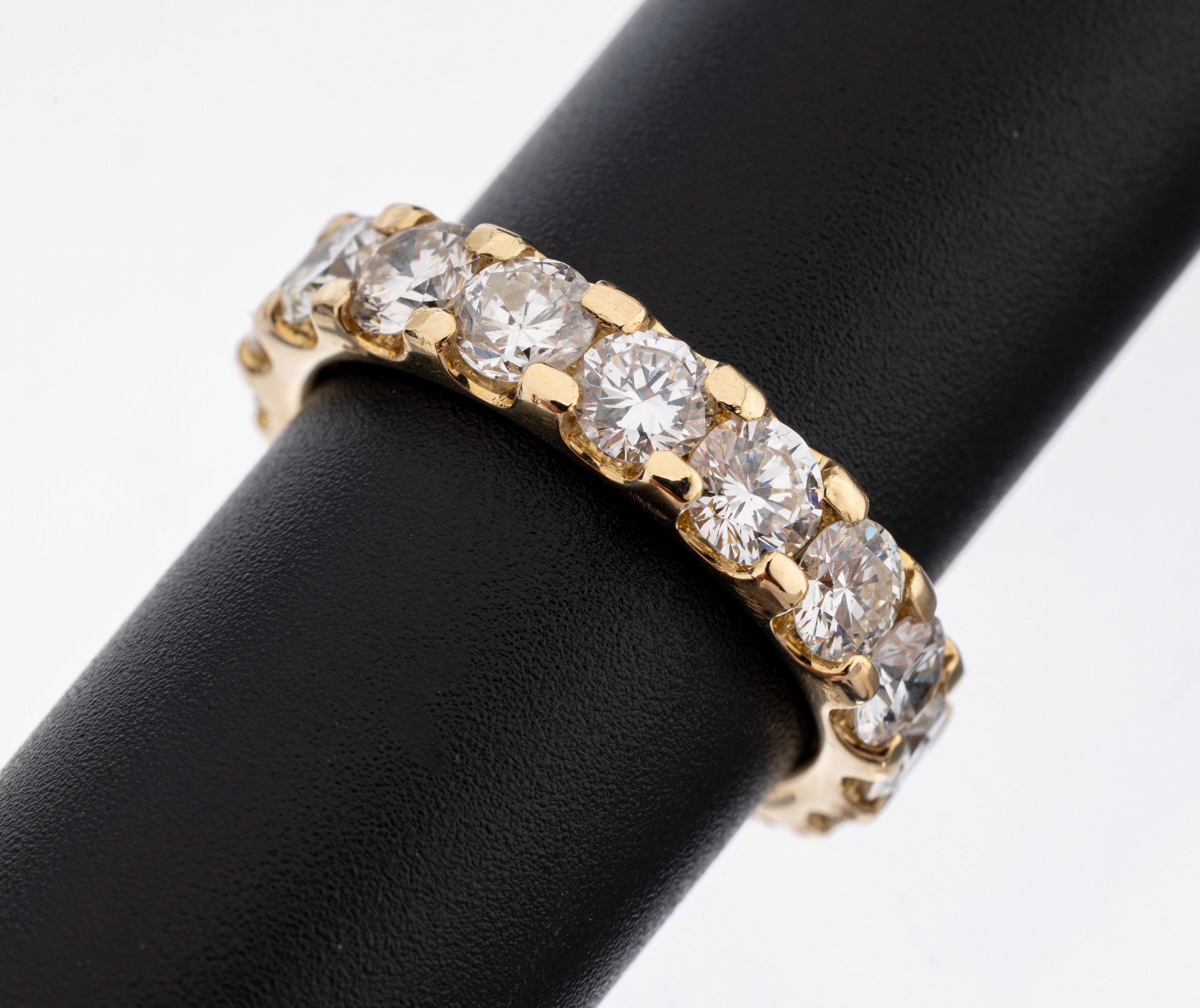 Image 27141761 - 14 kt Gold Brillant-Memoryring, GG 585/000,17 Brillanten zus. ca. 4.80 ct feines Weiß- ...
