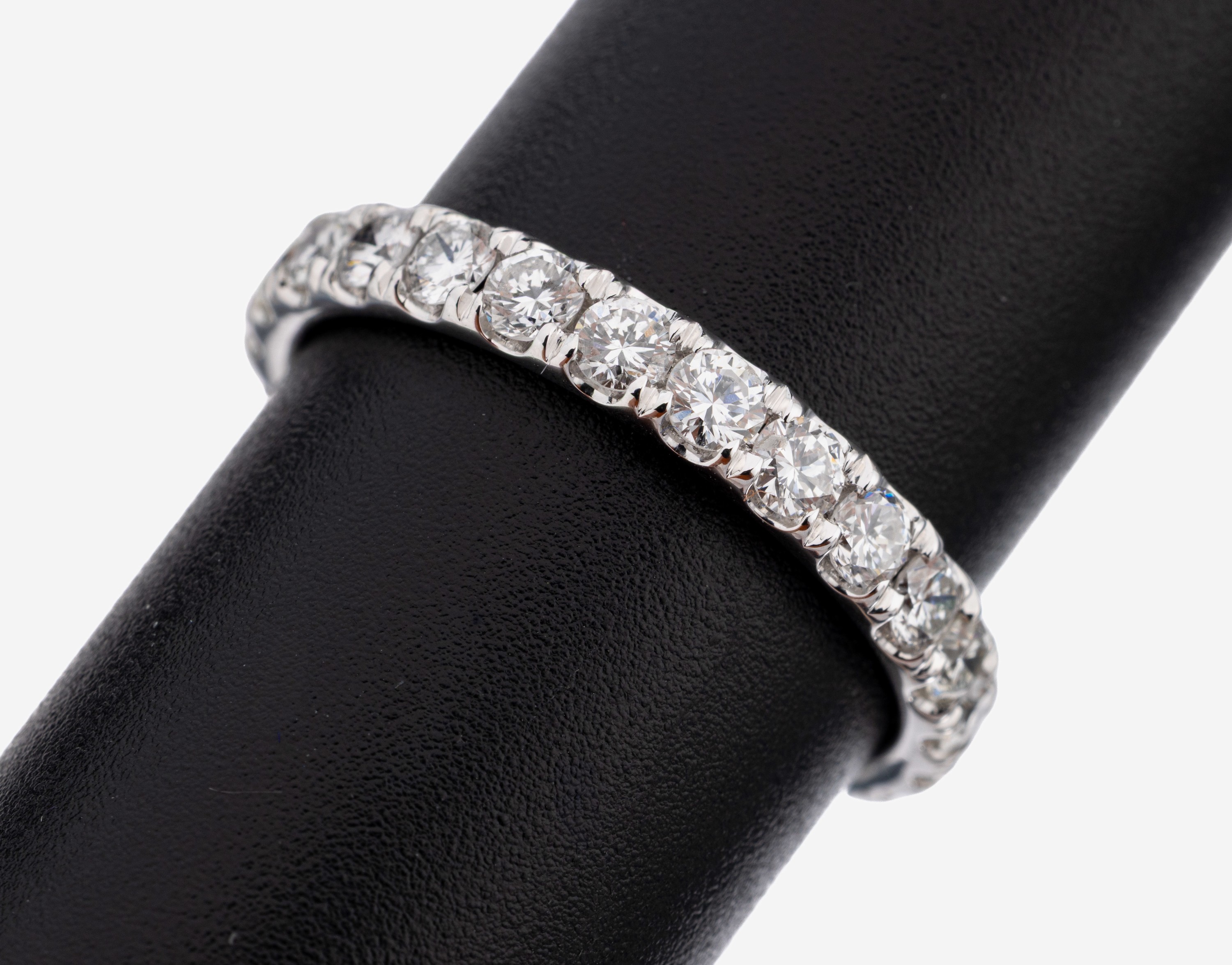 Image 27141765 - 14 kt gold brilliant-memoryring , WG 585/000, 25 brilliants total approx. 1.61 ct ...