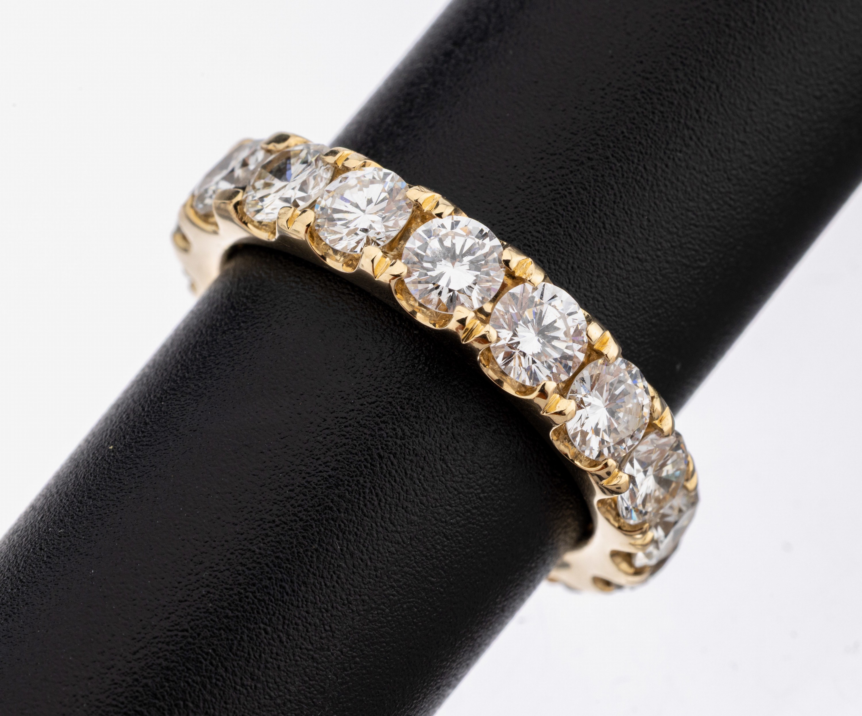 Image 27141781 - 14 kt Gold Brillant-Memoryring, GG 585/000,17 Brillanten zus. ca. 4.80 ct feines Weiß- ...
