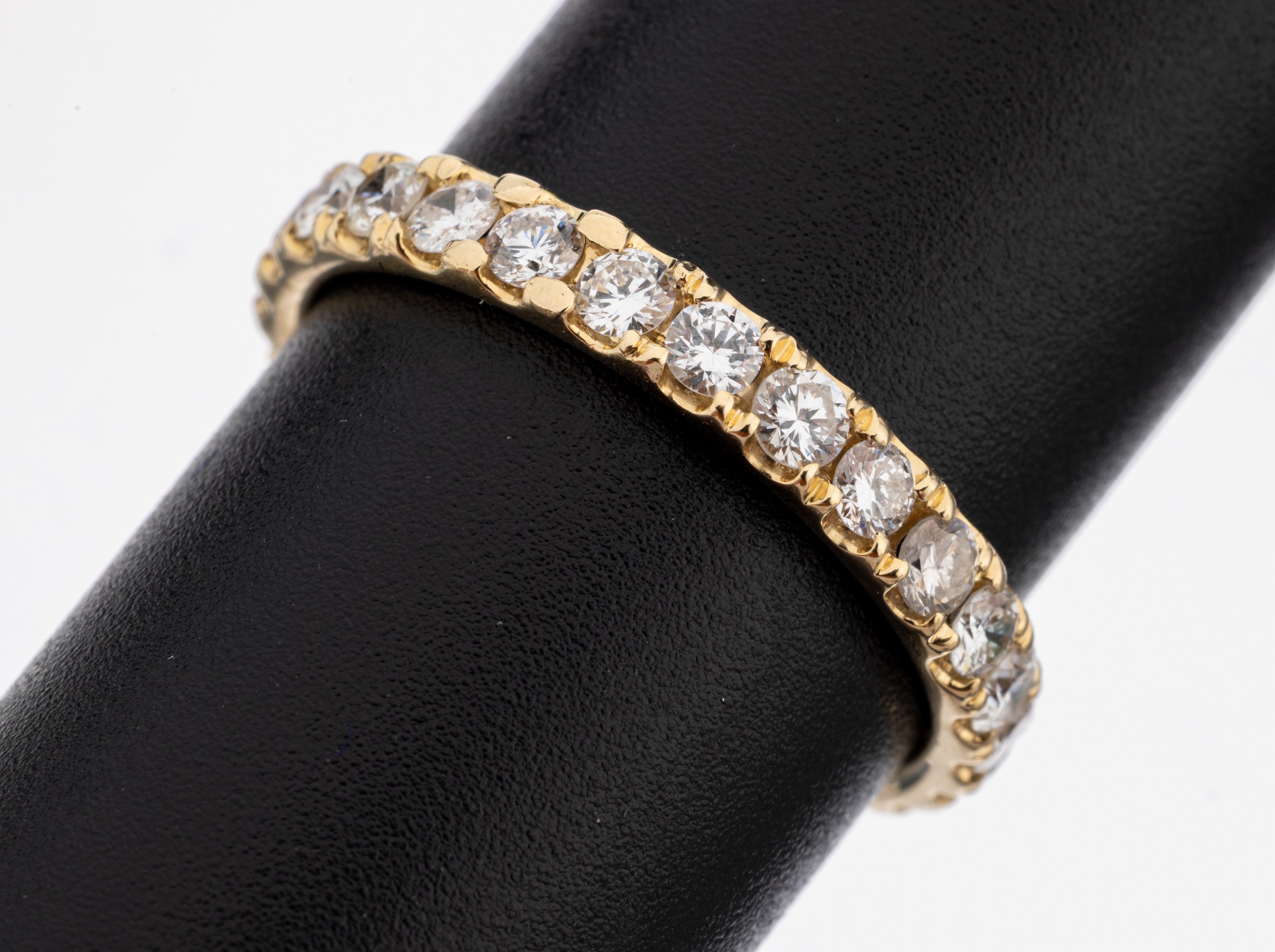 Image 27141891 - 14 kt Gold Brillant-Memoryring, GG 585/000,26 Brillanten zus. ca. 1.35 ct feines Weiß- ...