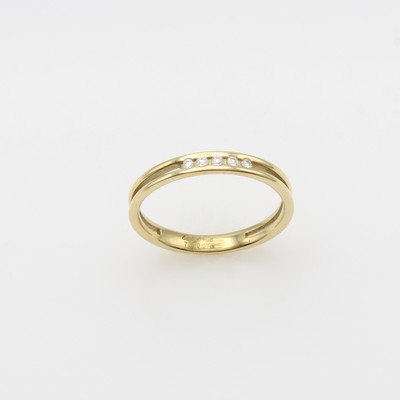 27142047a - Ring mit Brillanten, GG 750/000, 5 Brill. zus. ca. 0.07 ct feines Weiß/si, RW ca. 56 ...