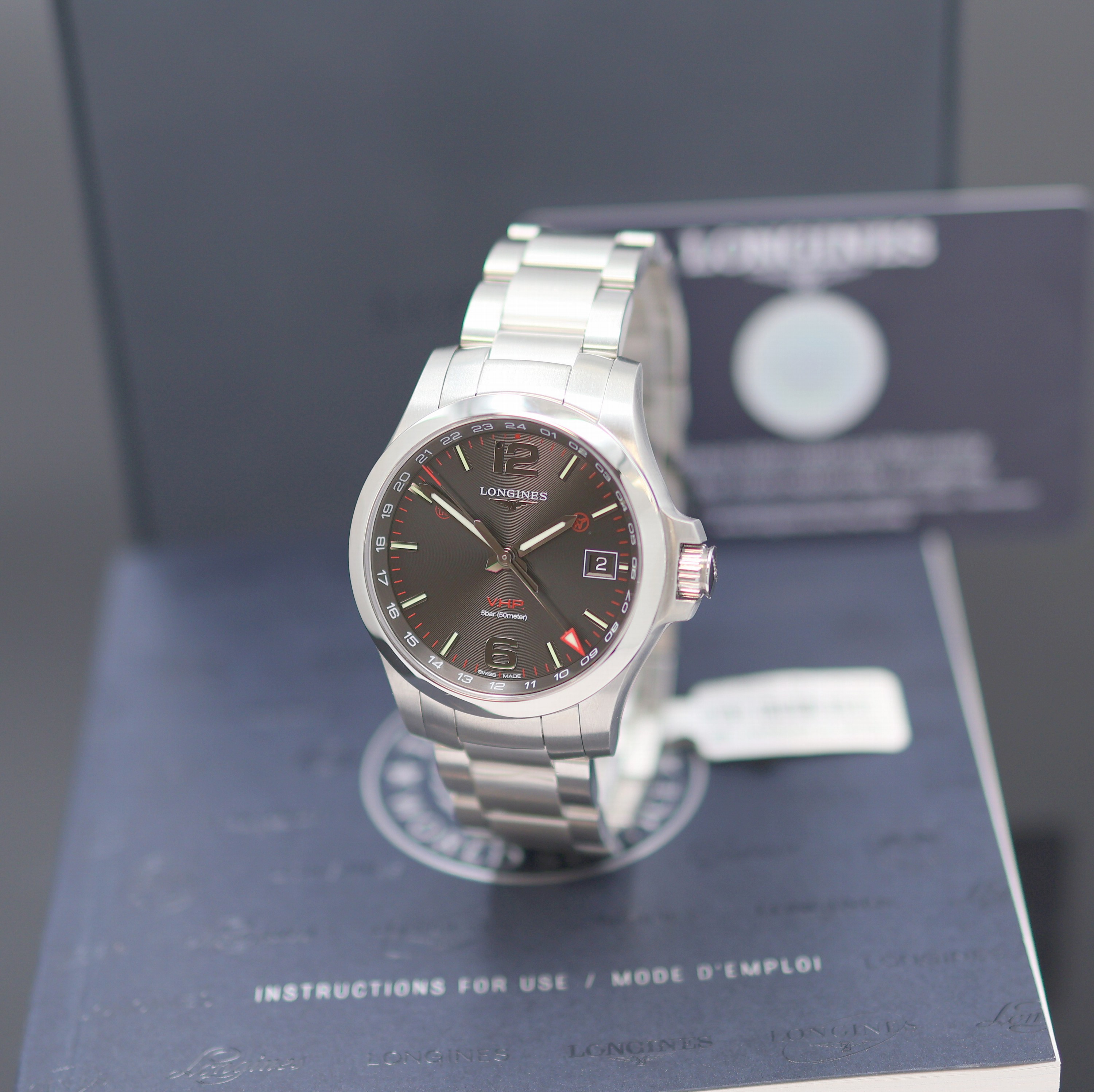 Image 27142134 - LONGINES Conquest V.H.P GMT ungetragene Herrenarmbanduhr Referenz L3.718.4566, quarz, ...
