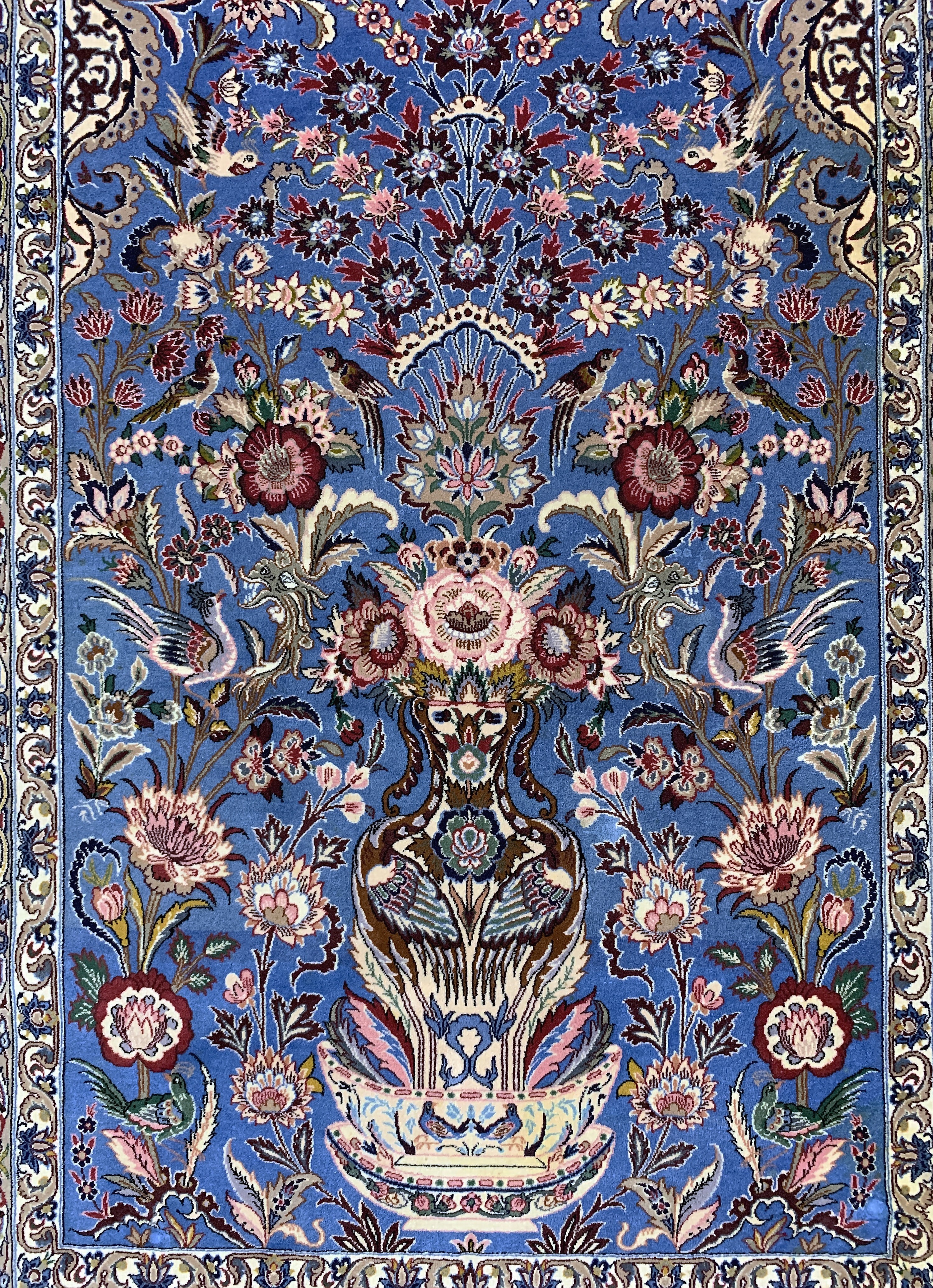Detail c: Esfahan fein, Persien, Mitte 20.Jhd, Korkwolle auf Seide, ca. 170 x 111 cm, ca. 1,0Mio. Kn/qm, Mottenfraß, EHZ: 2