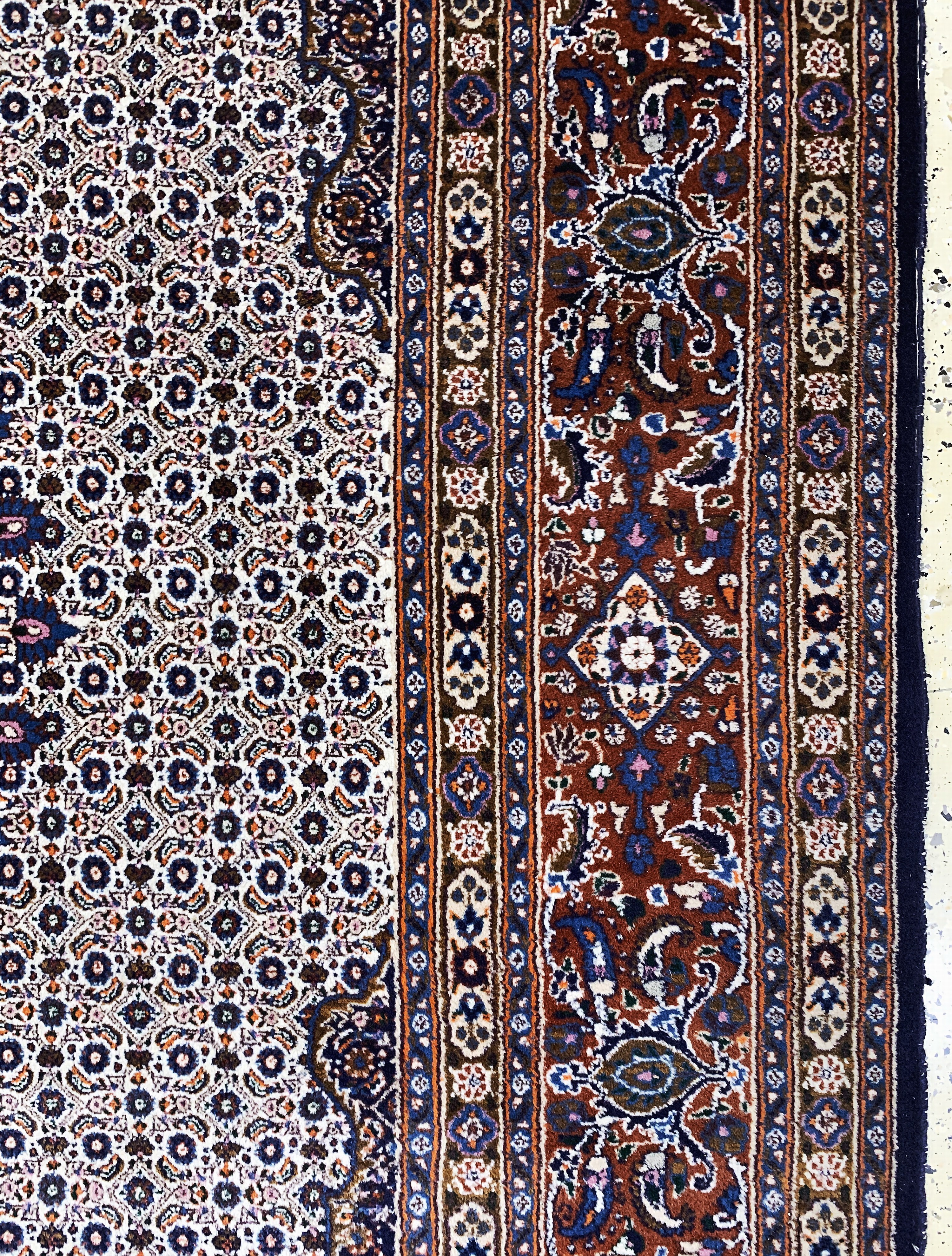 Detail e: Mud, Persien, Ende 20.Jhd, Wolle auf Baumwolle, ca. 342 x 247 cm, leicht verblasst,EHZ: 2
