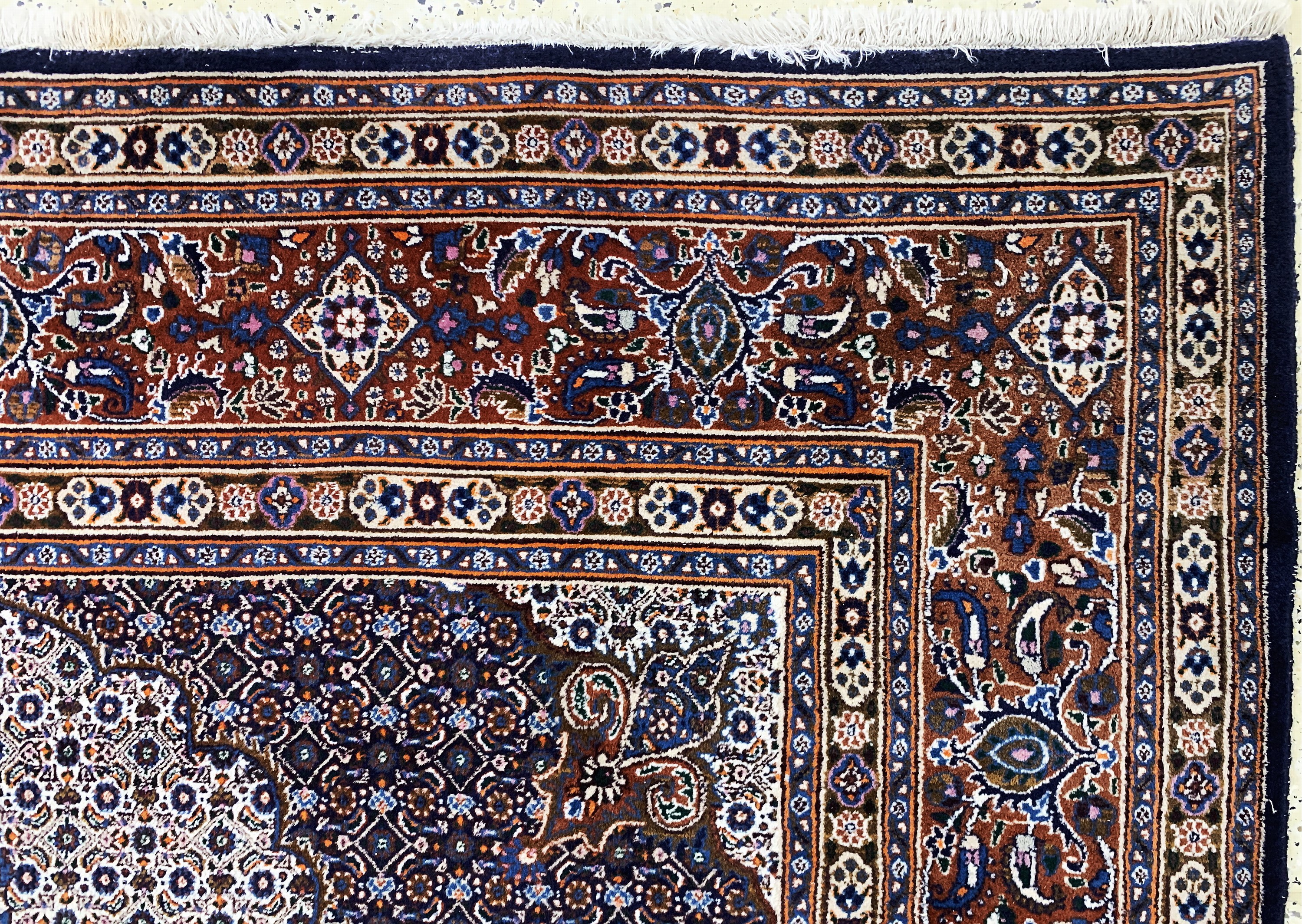 Detail f: Mud, Persien, Ende 20.Jhd, Wolle auf Baumwolle, ca. 342 x 247 cm, leicht verblasst,EHZ: 2