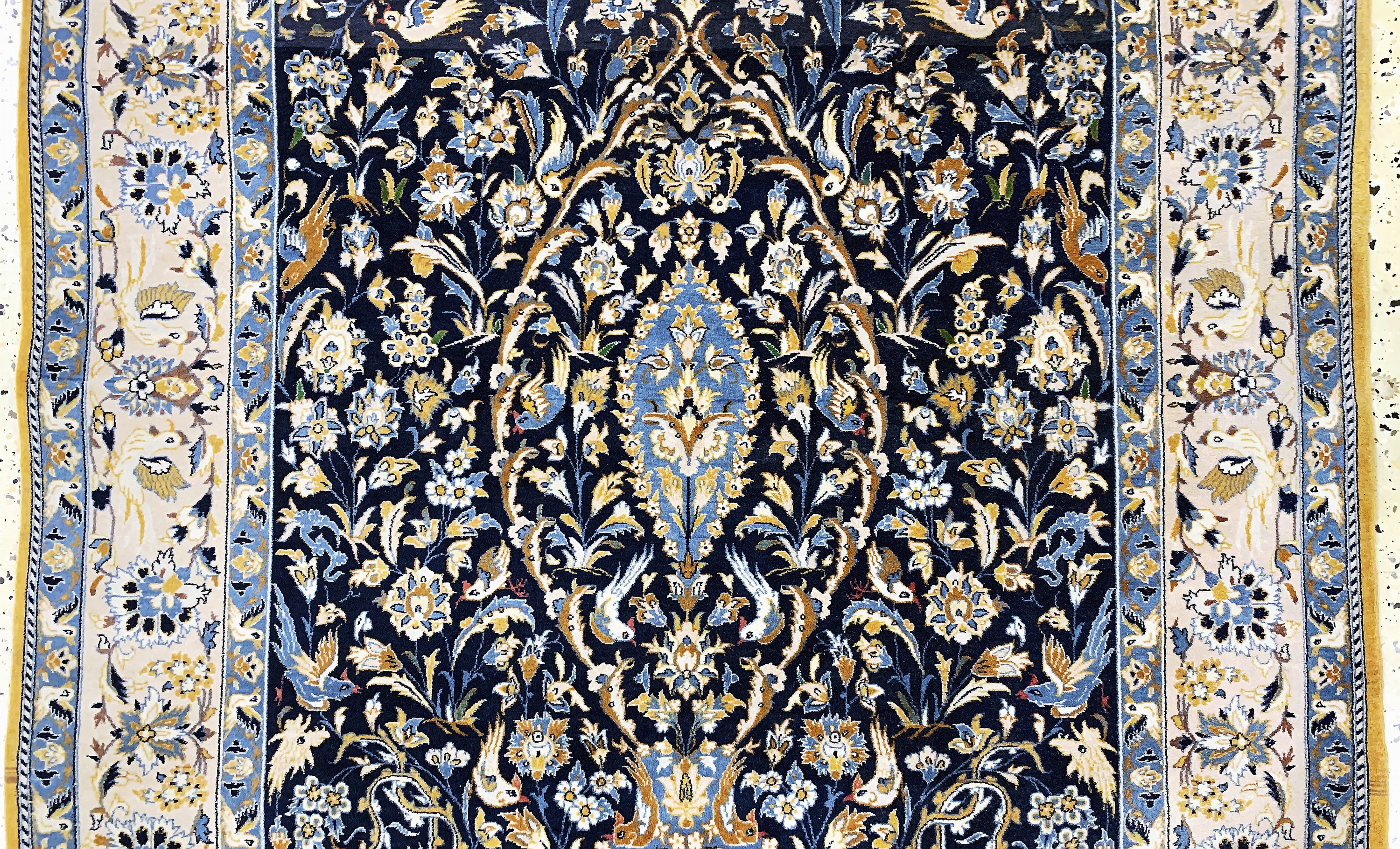 Detail b: Esfahan fein, Persien, Mitte 20.Jhd, Korkwolle auf Seide, ca. 162 x 110 cm, EHZ: 2,(abschlüsse offen)