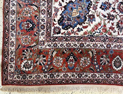 27142241b - Esfahan alt, Persien, Anfang 20.Jhd, Korkwolle auf Baumwolle, ca. 405 x 300 cm, ...