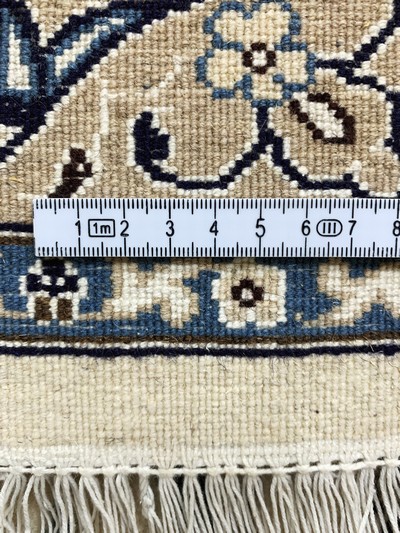 27142244i - Nain fein(9 La), Persien, Ende 20.Jhd, Korkwolle mit Seide, ca. 347 x 254 cm, ...