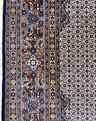 27142246c - Mud, Persien, Ende 20.Jhd, Wolle auf Baumwolle, ca. 342 x 247 cm, leicht verblasst,EHZ: ...