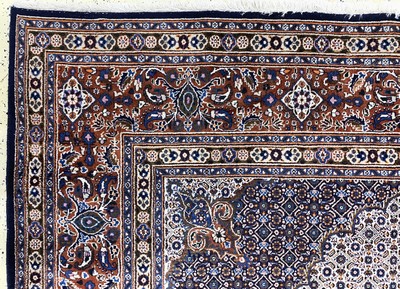 27142246g - Mud, Persien, Ende 20.Jhd, Wolle auf Baumwolle, ca. 342 x 247 cm, leicht verblasst,EHZ: ...