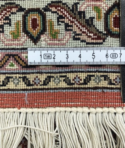 27142249g - Täbriz fein(50 Raj), Persien, Ende 20.Jhd, Korkwolle mit Seide, ca. 210 x 200 cm, ca. ...
