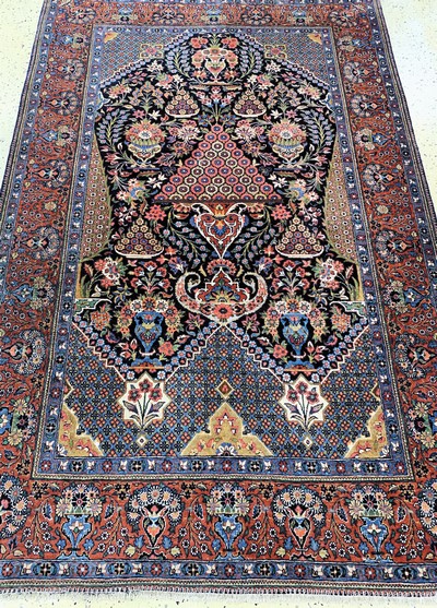27142265e - Keschan´Hadji-Khanumi´antik, Persien, um 1900, Korkwolle mit Seide, ca. 206 x 135 cm, ...