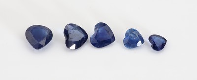 27142283a - Lot lose Saphire, zus. ca. 10.54 ct, facett. Herze in versch. Größen und Farbnuancen ...